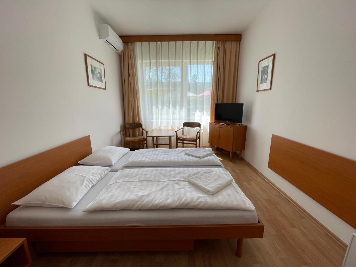 Hello Balcsi Apartmanhaz Тихань Экстерьер фото